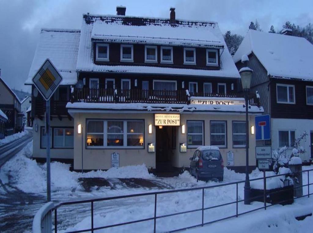 Hotel Zur Post 3*